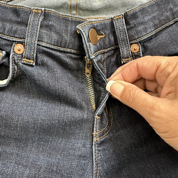 J Brand Women's Babe Flare Bell Bottom Stretch Denim Jeans Size 26 Blue Made USA - Picture 3 of 13